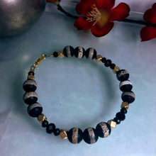 Black striped agate bracelet