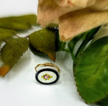 Gillouche Ring